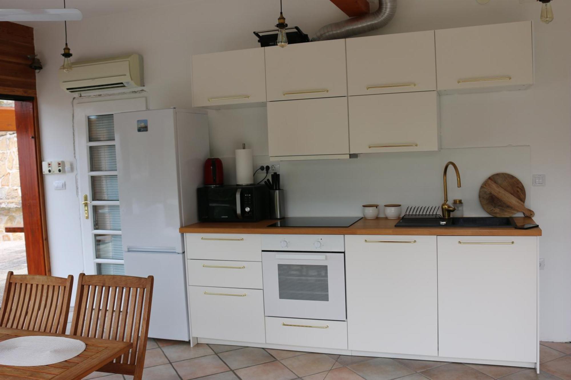 Piran Beach House - Private Oasis - Beachfront Apartment With A Sea View Terrace Εξωτερικό φωτογραφία