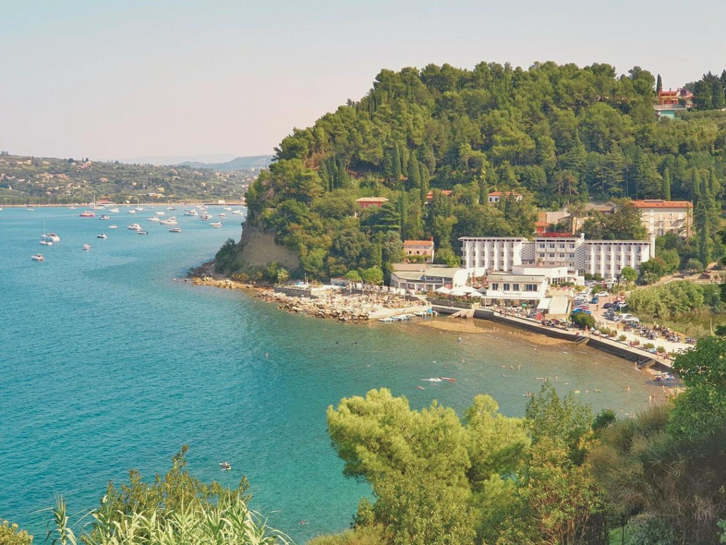 Piran Beach House - Private Oasis - Beachfront Apartment With A Sea View Terrace Εξωτερικό φωτογραφία